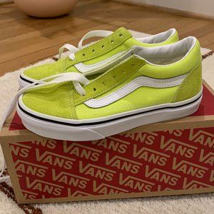 Vans Kids Old Skool Shoe - sz 13.5